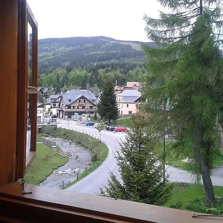 Bystrenka 招待所 Špindlerŭv Mlýn
